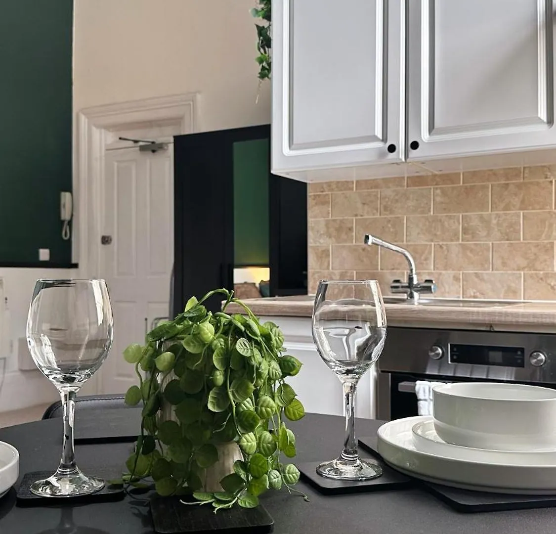 Studio Apartment - The Emerald Cheltenham United Kingdom