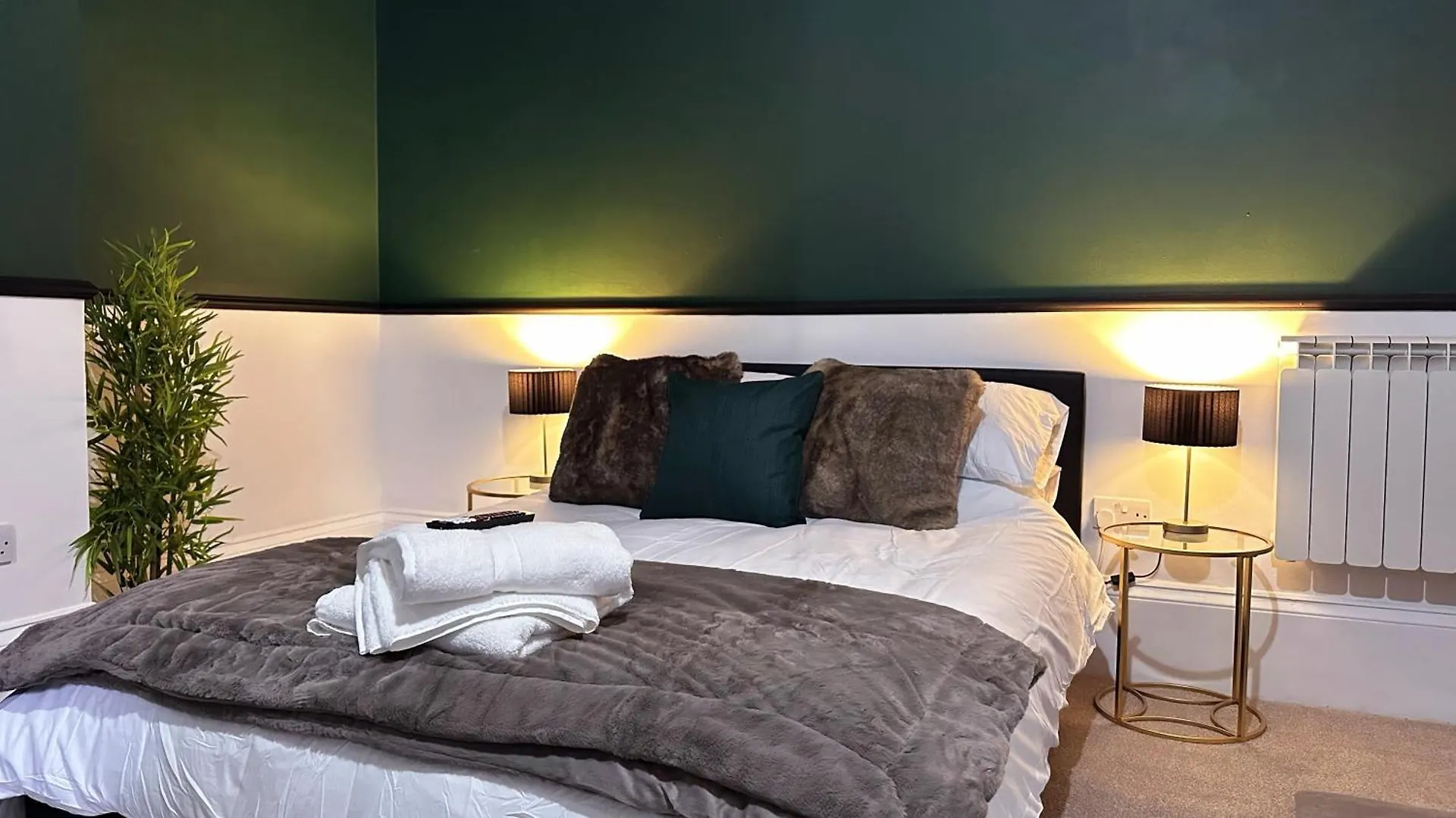 Studio Apartment - The Emerald Cheltenham United Kingdom