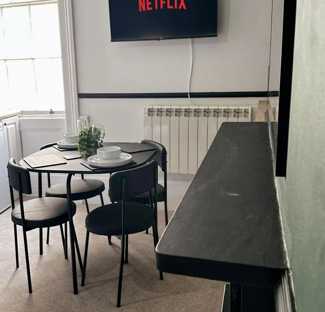 Studio Apartment - The Emerald Cheltenham United Kingdom
